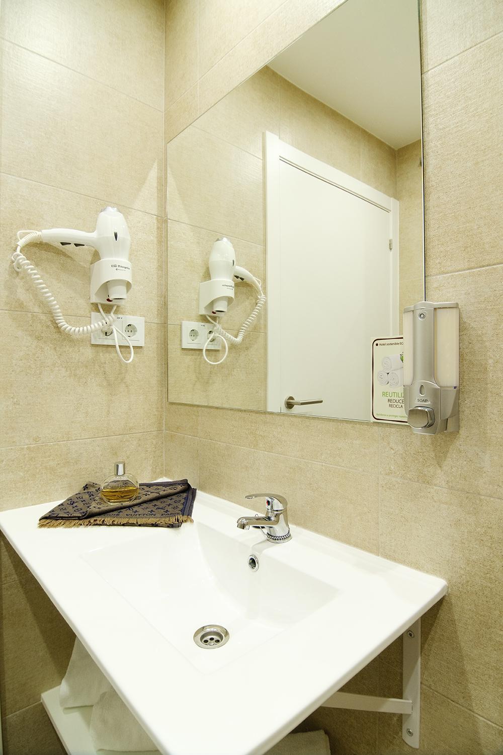 Hotel Bestprice Alegria マドリード エクステリア 写真