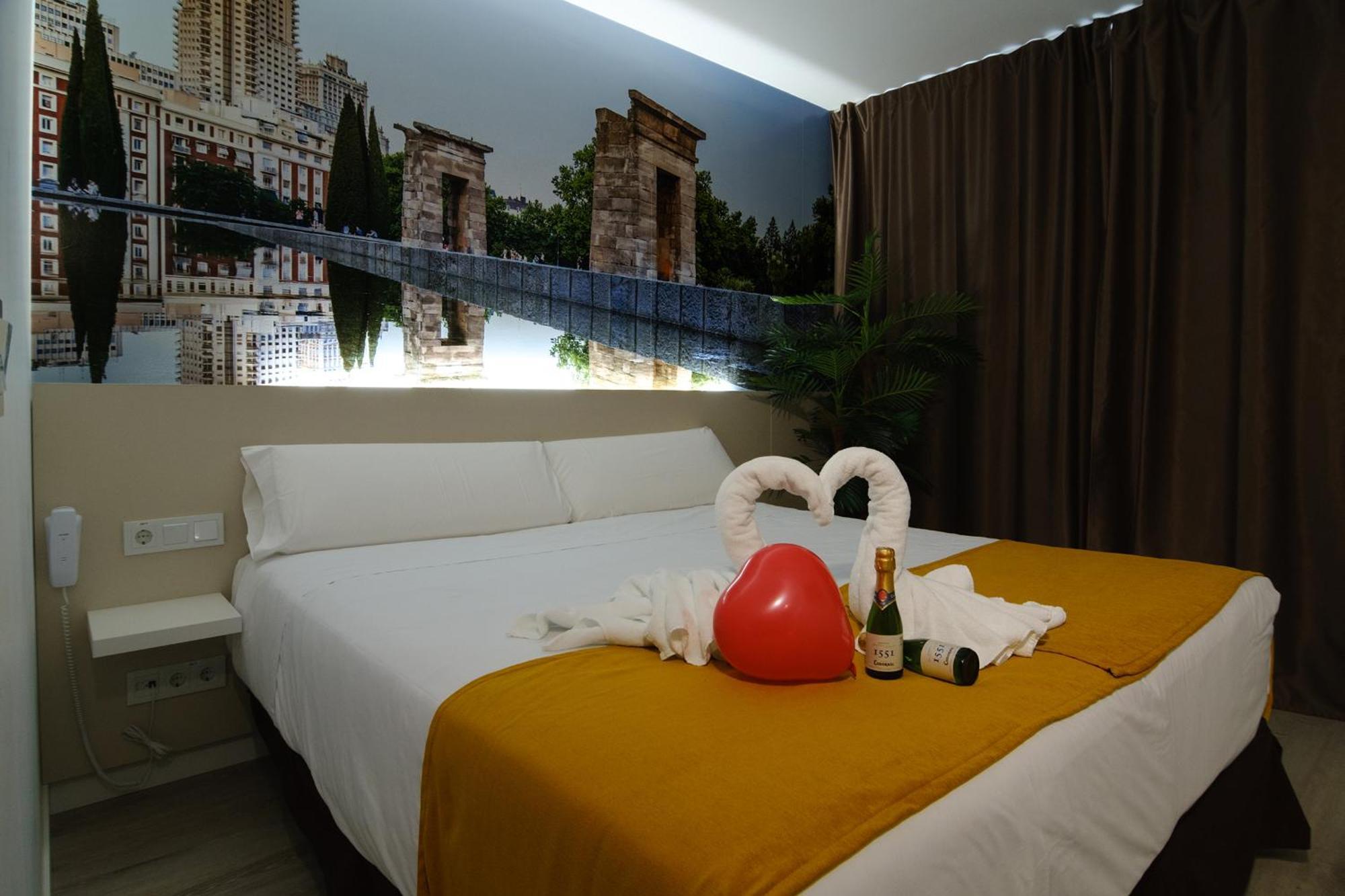 Hotel Bestprice Alegria マドリード エクステリア 写真