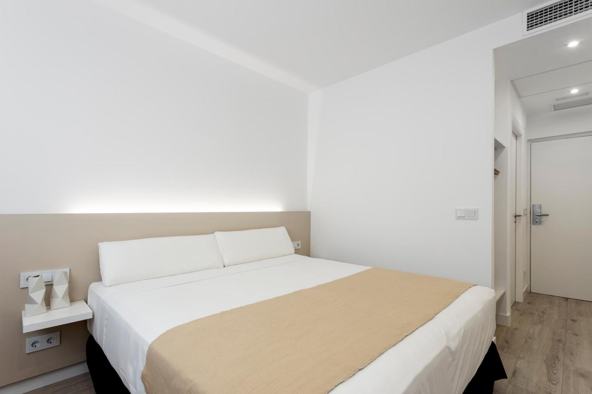 Hotel Bestprice Alegria マドリード エクステリア 写真