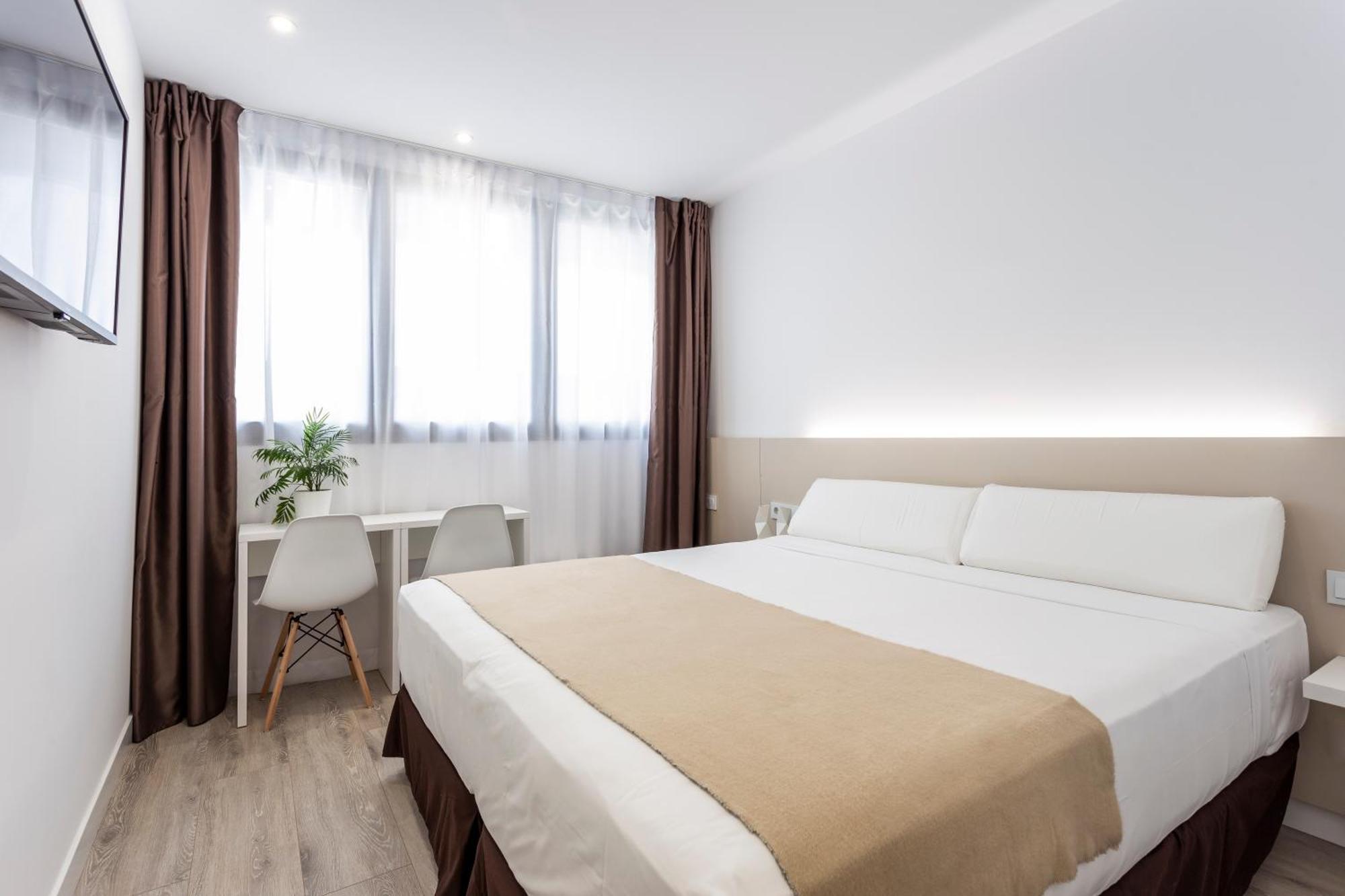 Hotel Bestprice Alegria マドリード エクステリア 写真