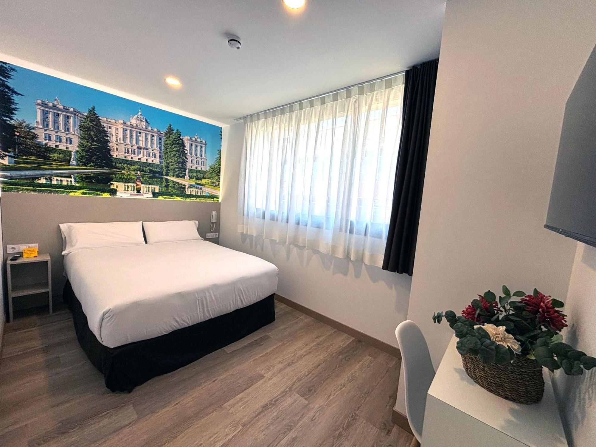 Hotel Bestprice Alegria マドリード エクステリア 写真