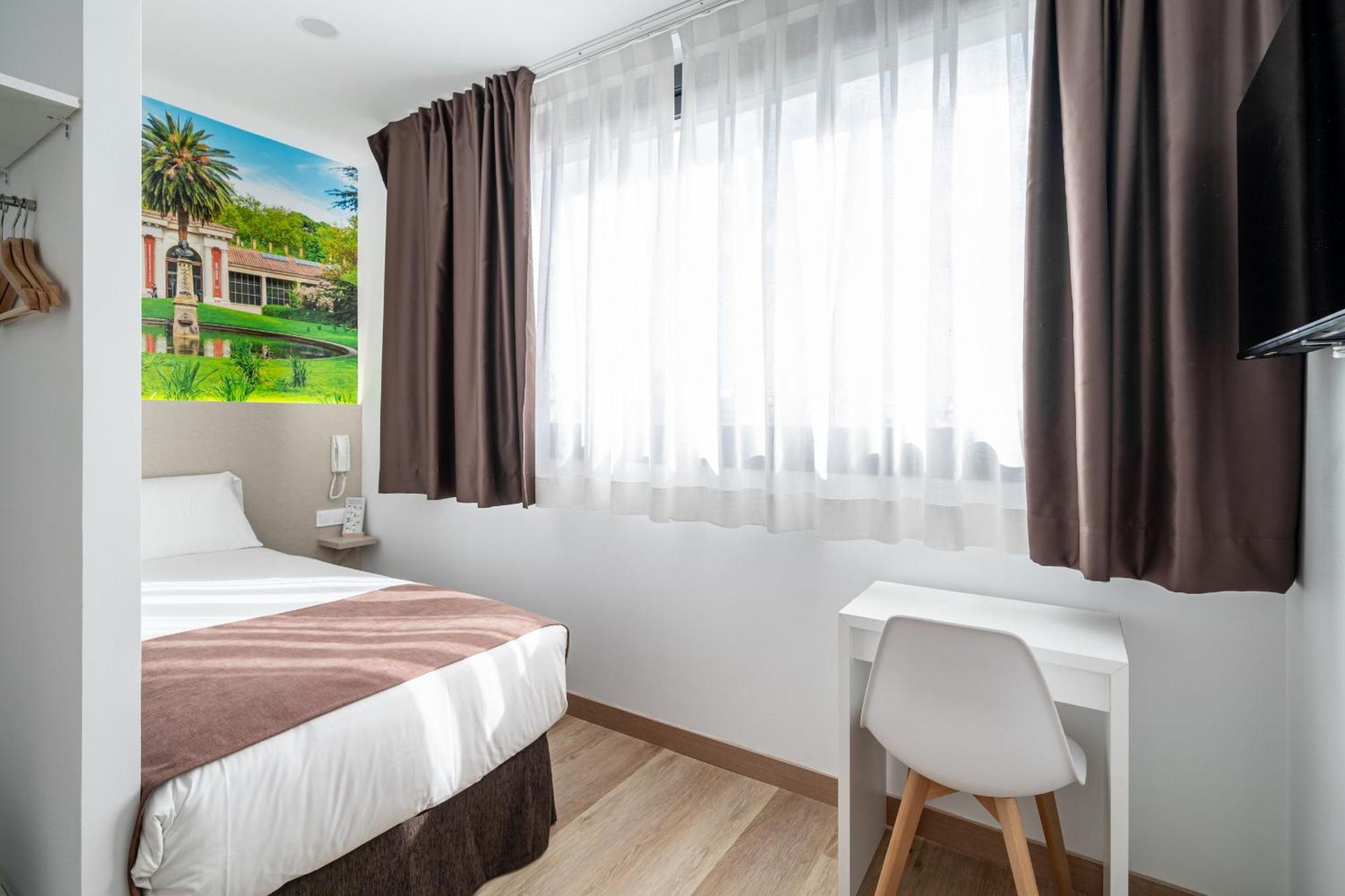 Hotel Bestprice Alegria マドリード エクステリア 写真